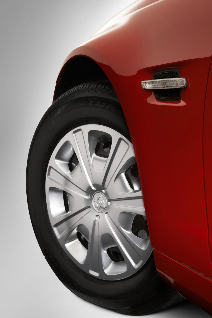  Holden Commodore Omega 2006 года  (фото 38 из 51)